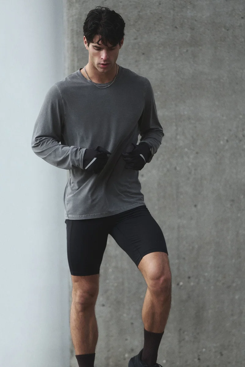H&M Muscle Fit Sports top with DryMove™