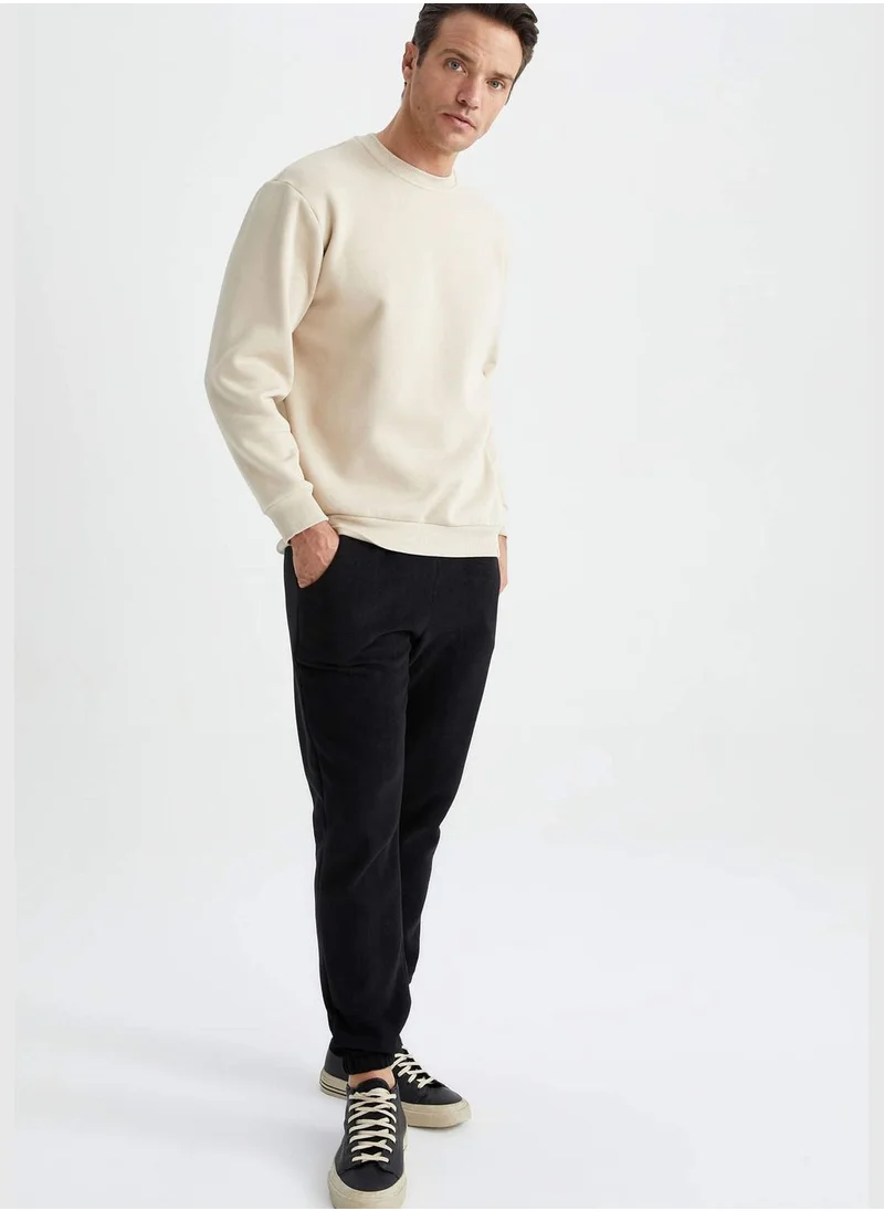 ديفاكتو Man Knitted Trousers