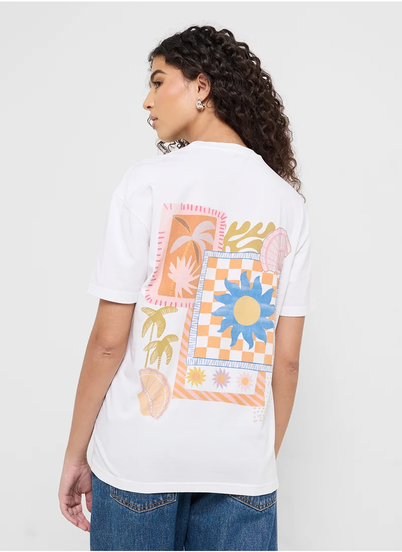 جينجر Crew Neck Holiday Graphic T-Shirt