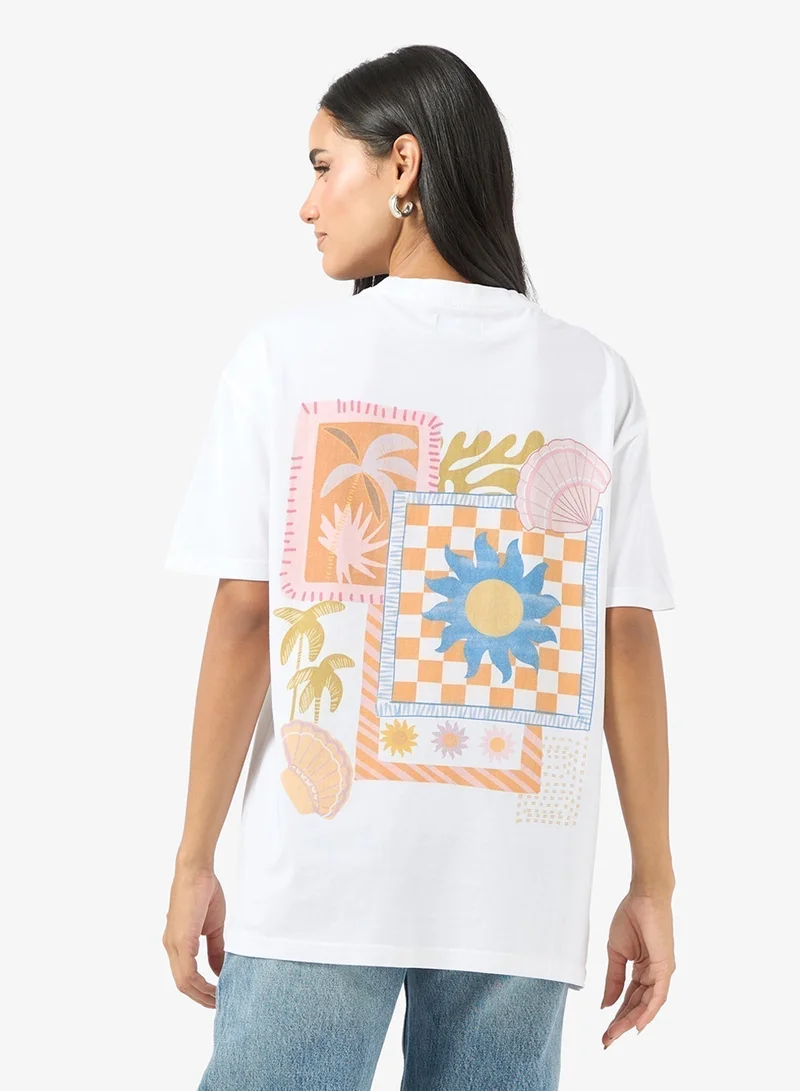 Ginger Crew Neck Holiday Graphic T-Shirt