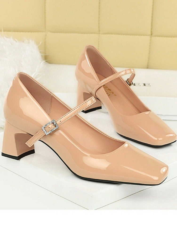 بيج تري Womens Chunky Mid Heels Square Closed Toe Ankle Strap Pumps Beige 5CM  Womens Chunky Mid Heels Square Closed Toe Ankle Strap Pumps Beige 5CM  المرأة سمينة منتصف الكعب مربع مغلق إصبع القدم كاحل حزام مضخات بيج 5CM - Image 2