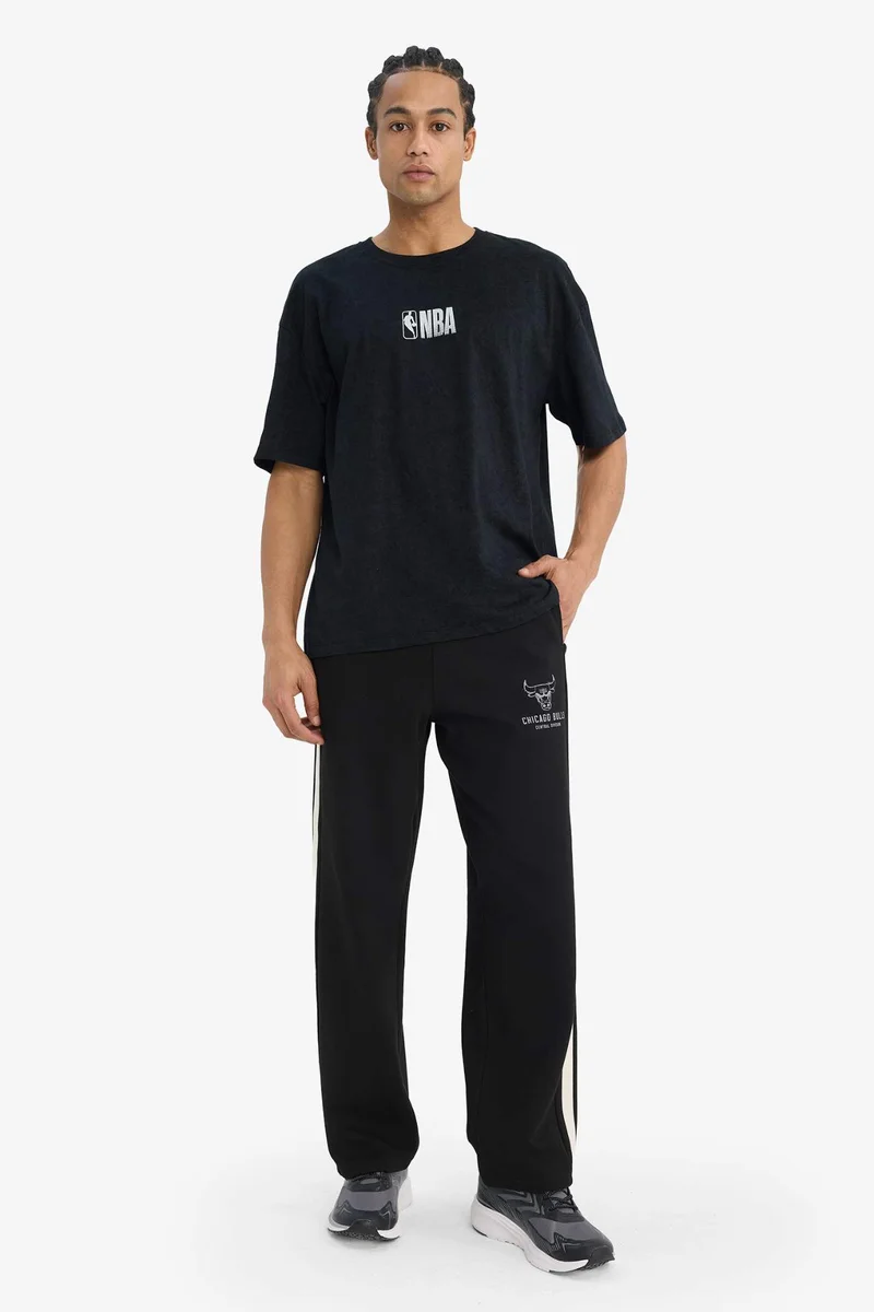 ديفاكتو Relax Fit Chicago Bulls Licensed Jogger
