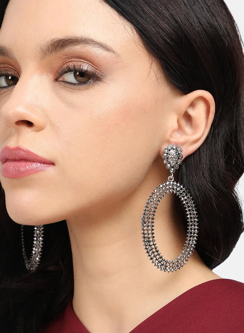 سوهي أقراط متدلية بيضاوية كريستالية معقدة - فضية