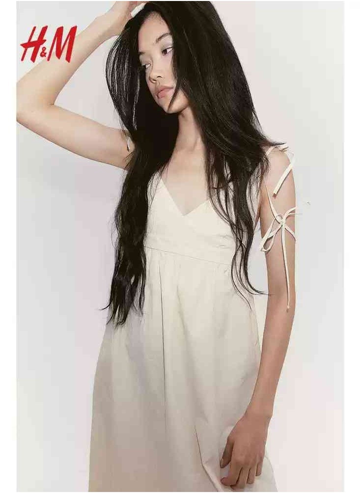 H and M - HM Women's New Loose Lightweight Comfortable And Fashionable Dress - Image 1
