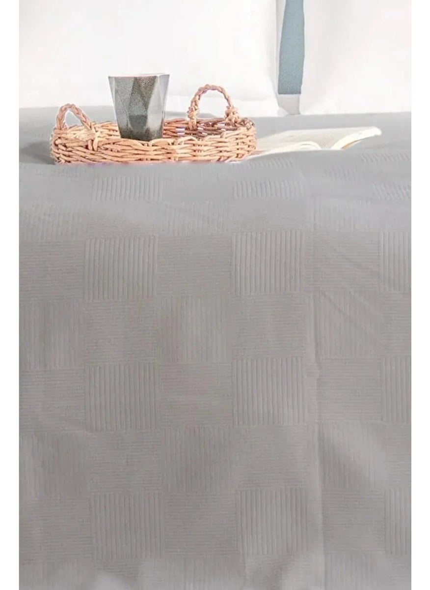 Funndy Double Checkered Patterned Blanket. Checkered Patterned Hotel Blanket  - Image 2