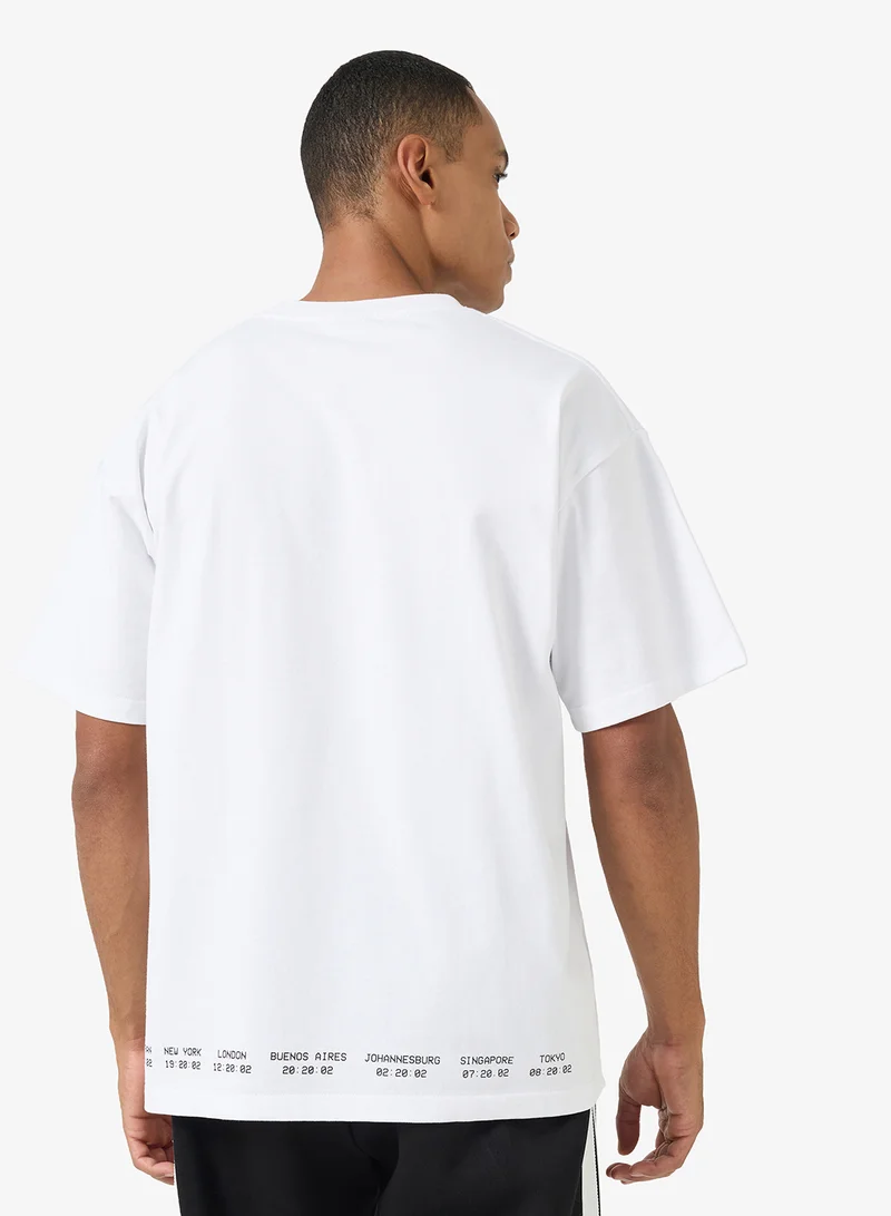 هاف تي شيرت مسار الرحلة بأكمام قصيرة