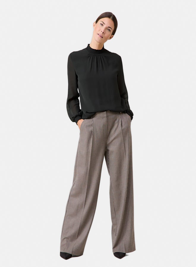 GERRY WEBER Blouse With A Semi-Sheer Outer Layer  - Image 3