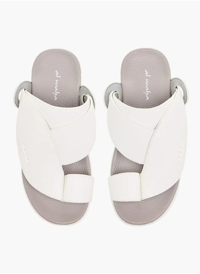 الواحة Boys Textured Slip-On Arabic Sandals with Toe Loop Detail