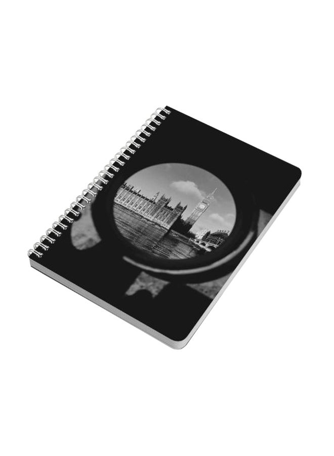 لوحة دفتر ملاحظات بسلك مقاس A5 بتصميم ساعة بيج بن أسود/ رمادي - Image 2