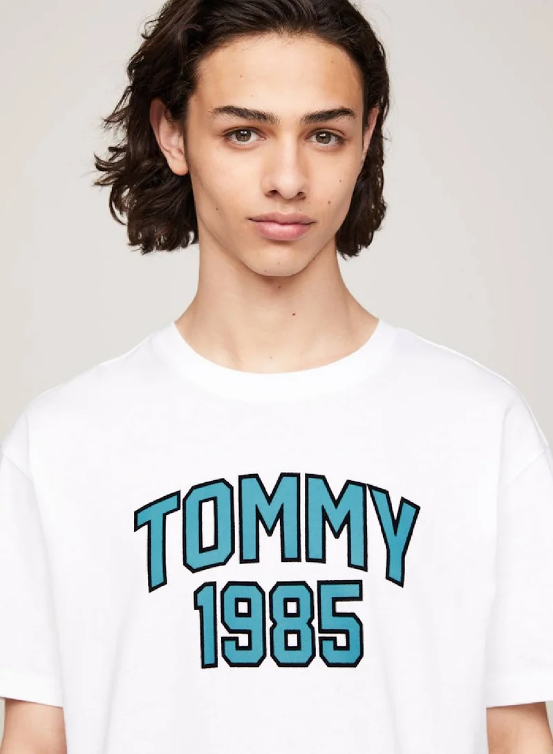 TOMMY JEANS Varsity Logo T-Shirt