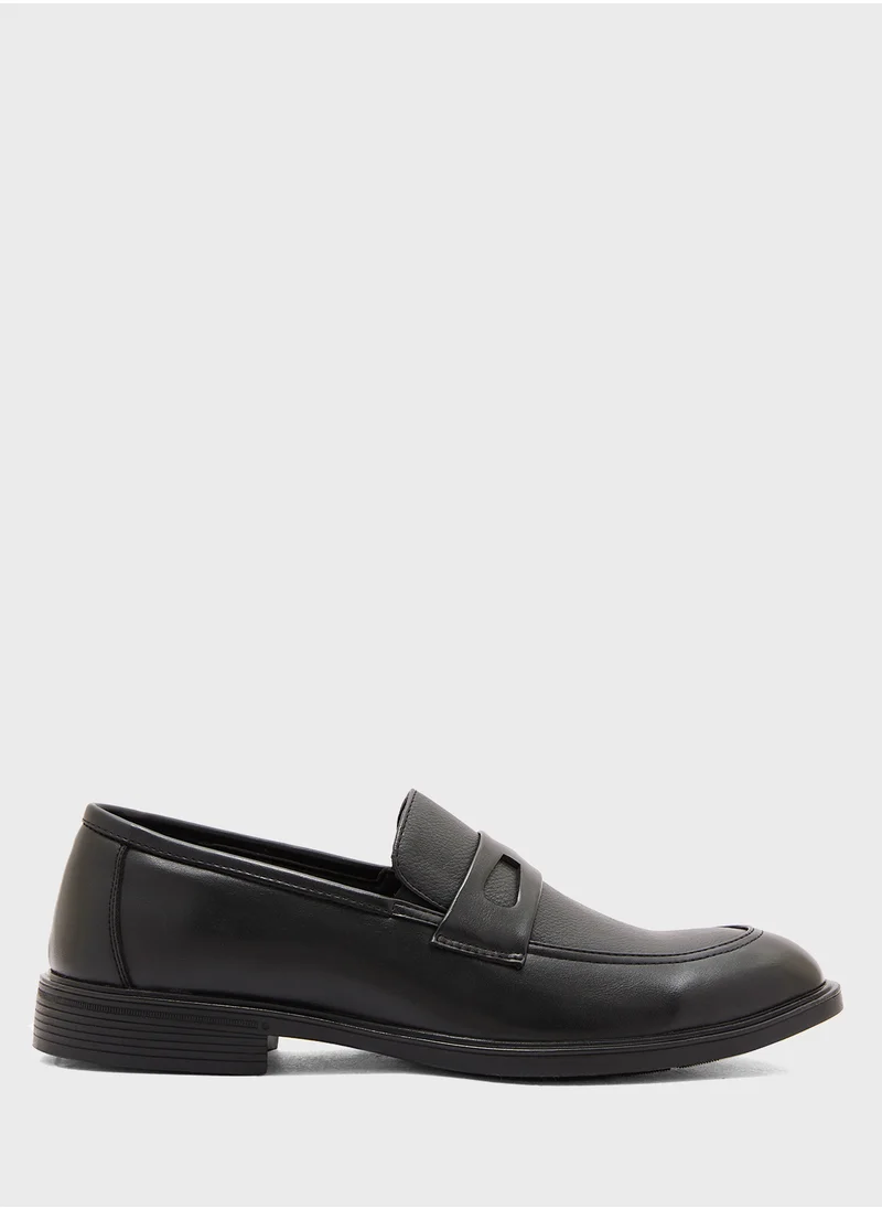 روبرت وود Classic Formal Slip Ons