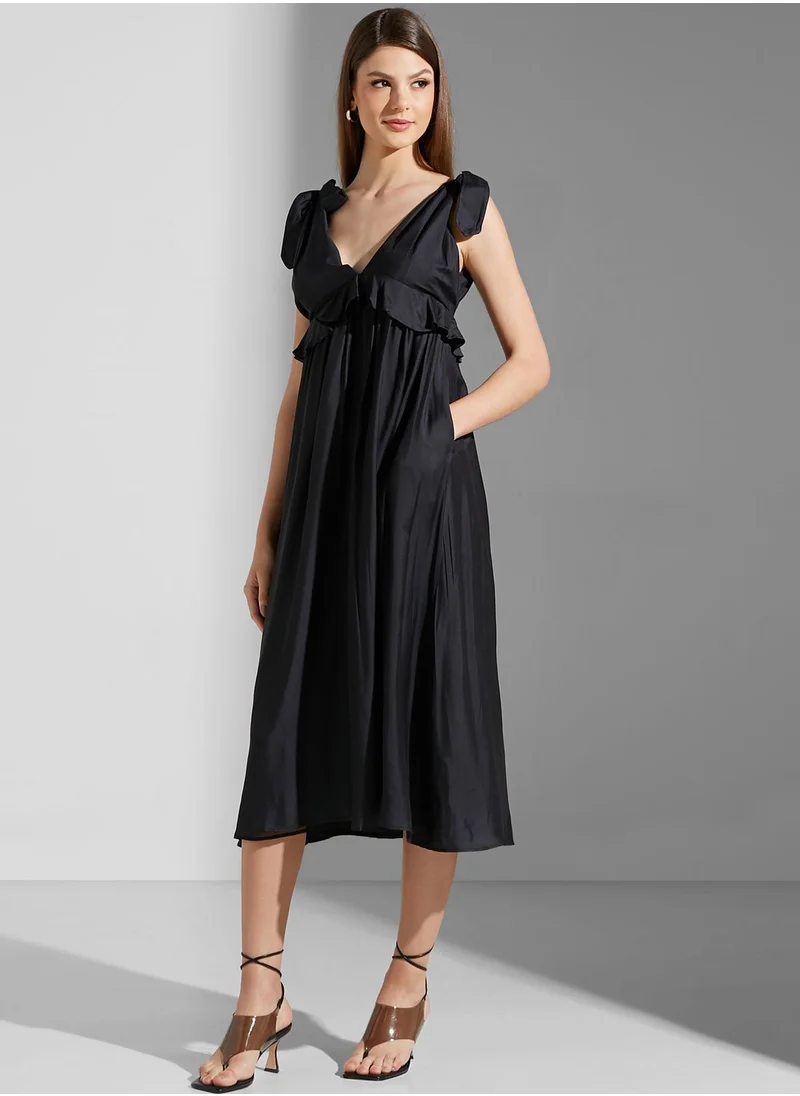 REISS Plunge Neck Ruffle Detail Dress