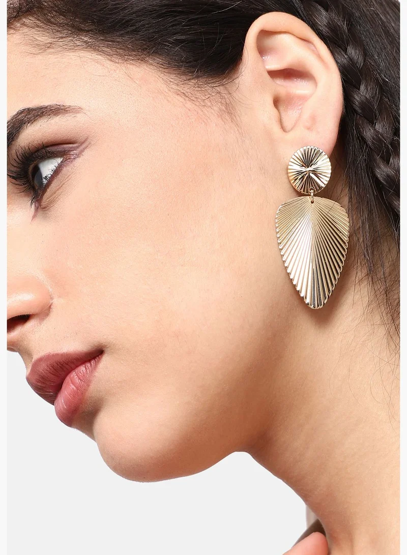 SOHI Gold Plated Party Designer Drop Earring For Women