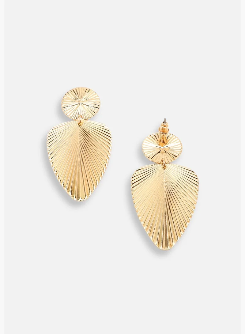 SOHI Gold Plated Party Designer Drop Earring For Women