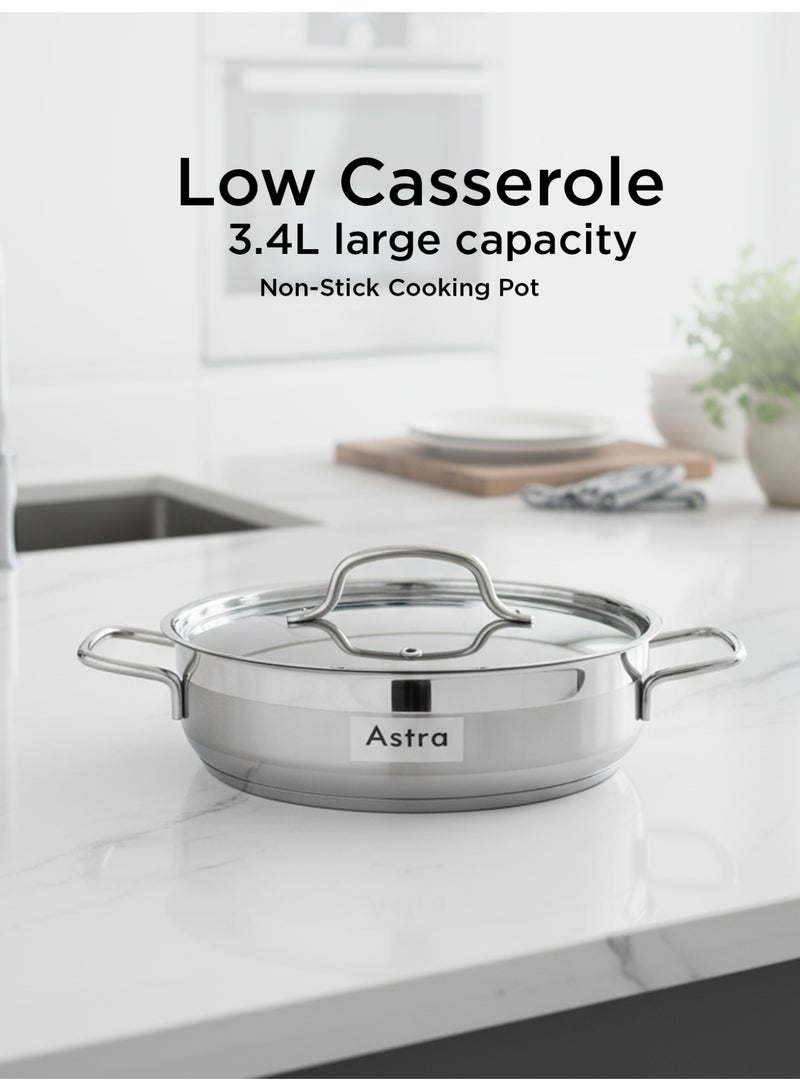 Astra طاجن منخفض من الفولاذ المقاوم للصدأ 24×8 سم – سعة 3.4 لتر | فولاذ غذائي 18/10 Cr-Ni مع قاعدة ثلاثية الطبقات | تشطيب مرآة مع غطاء ومقابض مريحة | متوافق مع الغاز، التحريض وجميع أسطح الطهي - Image 1