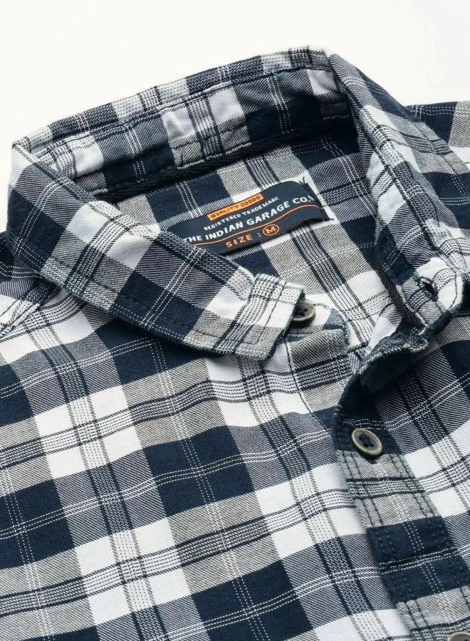 ذا انديان كراج كو Men Slim Fit Checkered Full Sleeves Spread Collar Casual Shirt