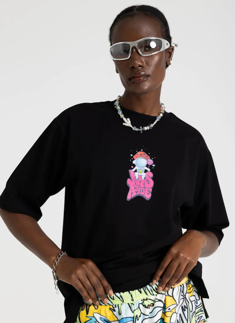 JOKES ASIDE Moonchild T-shirt