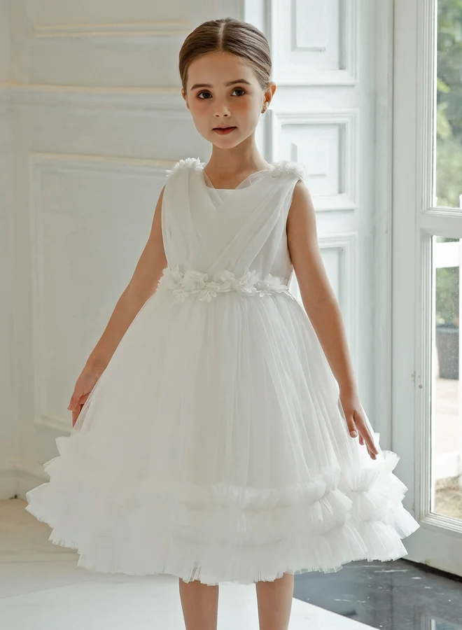 تايك تو فستان حفلات مزين بربطات فيونكة وحافة كشكش