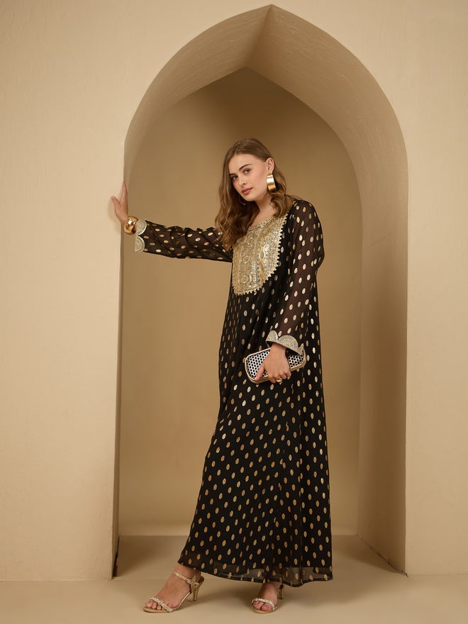 Styli Dobby Chiffon Jalabiya with Lace Patch Detail - Image 1