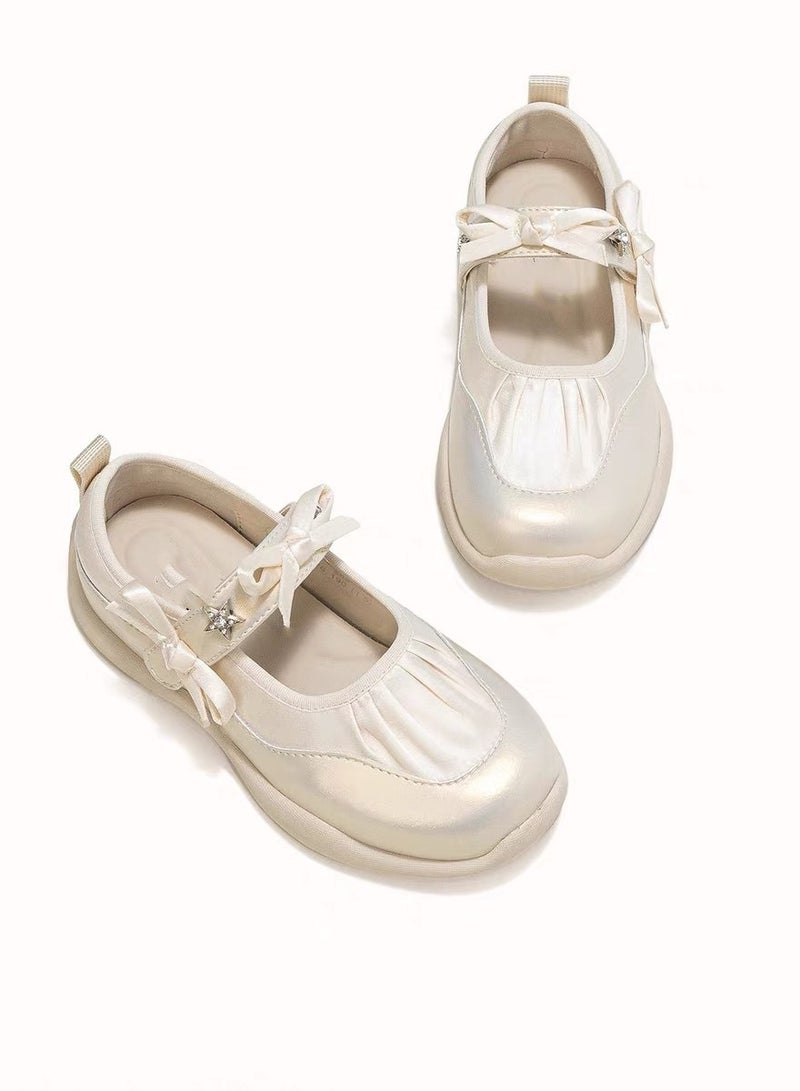 Children's Breathable Soft Sole Non Slip Single Shoe - Image 1