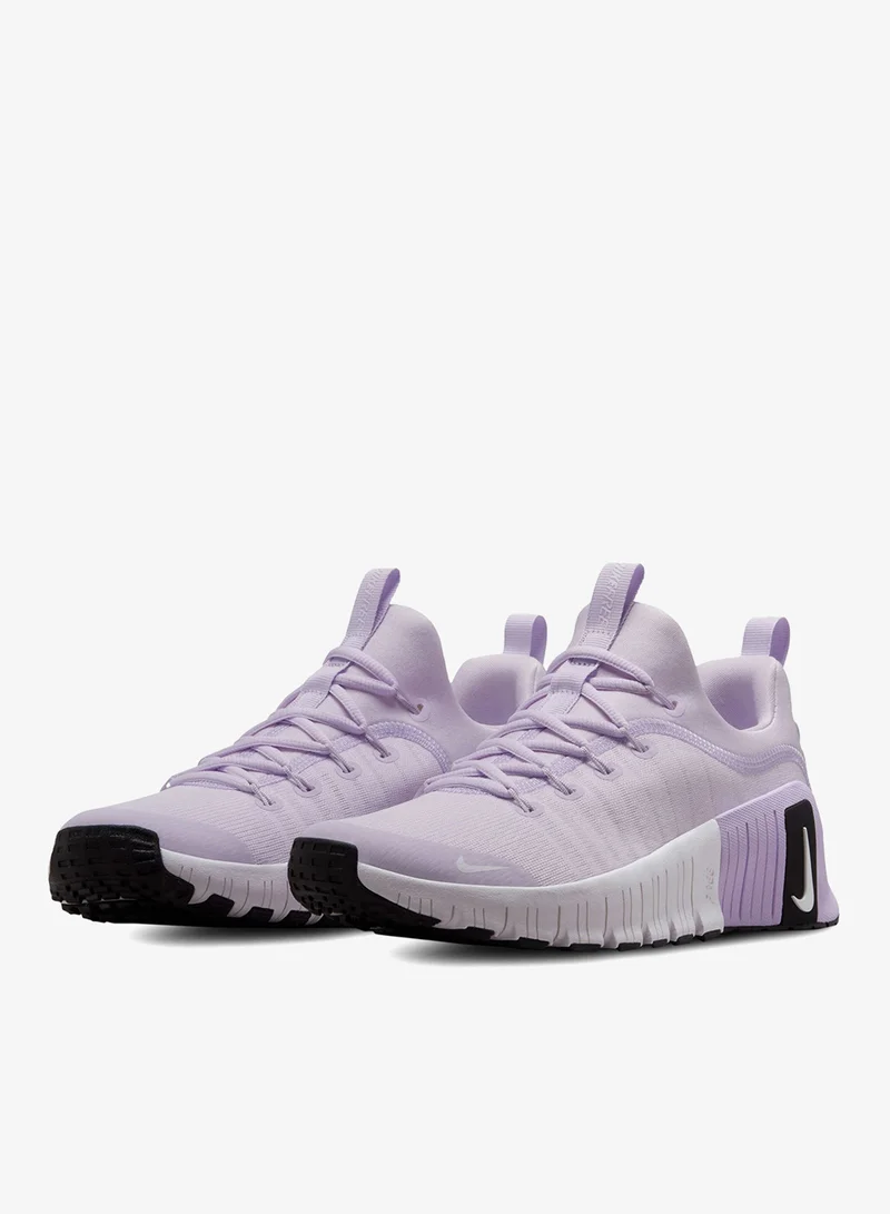 نايكي حذاء التمرين فري ميتكون 6 للنساء