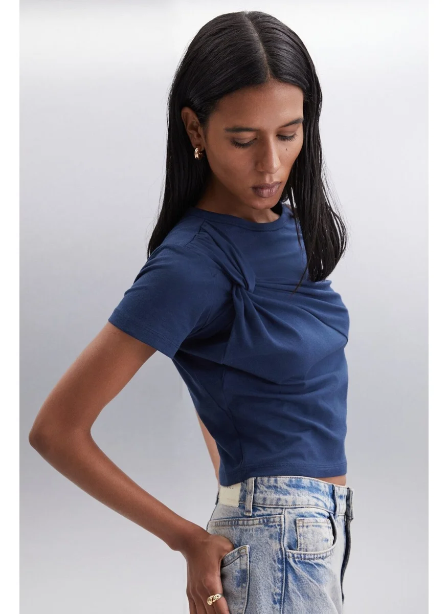 GRIMELANGE Yasmin Women's Slim Navy Blue Blouse