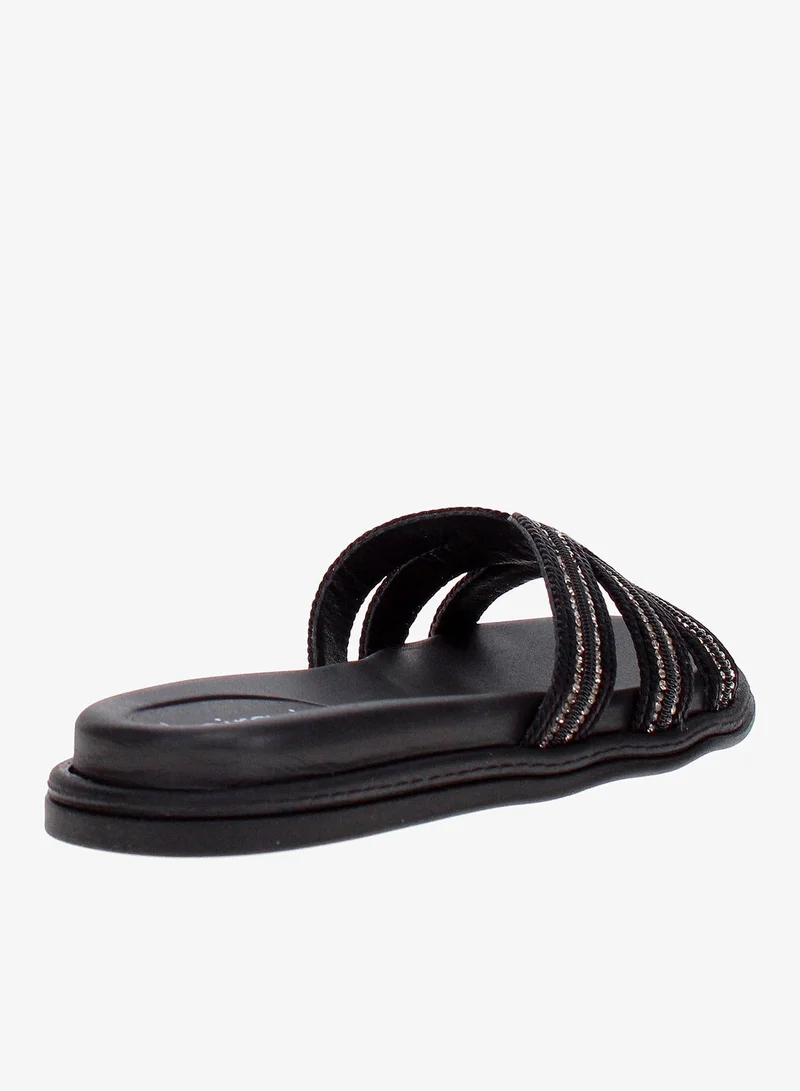 Beira Rio Black Beira Rio Women’s Flat Summer Footwear – Lightweight Slip-On Comfort with Stylish Casual Design for Women | Best Price UAE