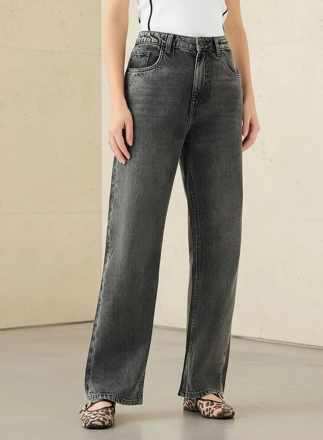 Women Straight Fit Mid-Rise Jeans
