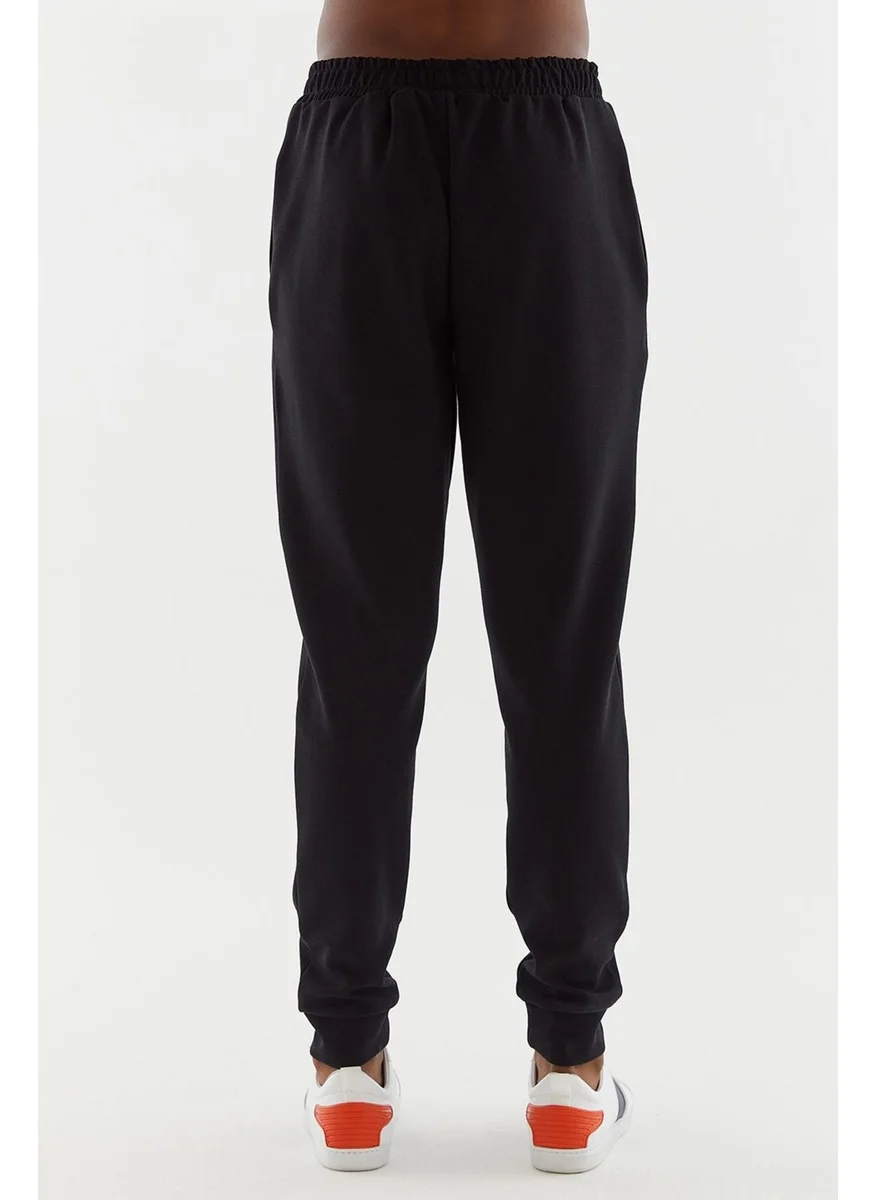 UNITED COLORS OF BENETTON Men's Jogger Pants