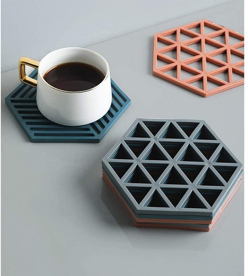 Dhvsam Silicone Table Mats Insulated Flexible Durable Non Slip Coasters Kitchen Table Protector Mat Heat Trivet Mat for Bowl Dishes Pack of 4 - Image 1