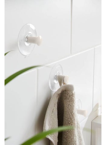 3 Pcs Suction Pad Hooks, Transparent - pzsku/Z6DBDC173AA38DE8B0C06Z/45/1747056787/5c1e9645-5007-4b53-920c-ee8a37e25b72