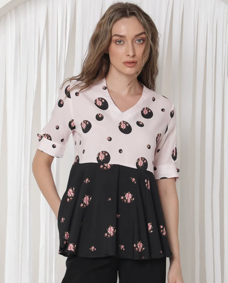 Rareism Women's Polka Statement Raised V-Neck Top