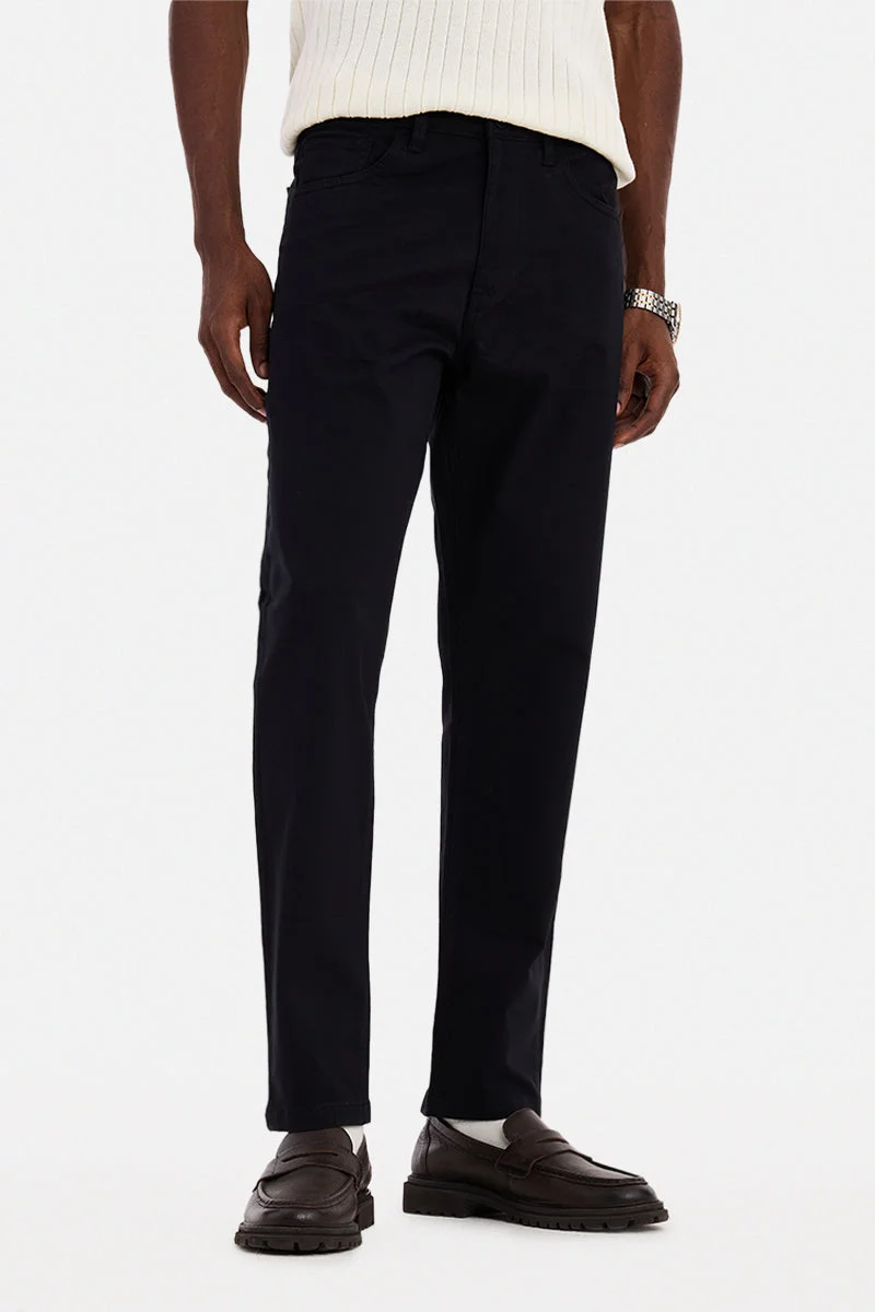 سنيتش Black Solid Slim Fit Chinos