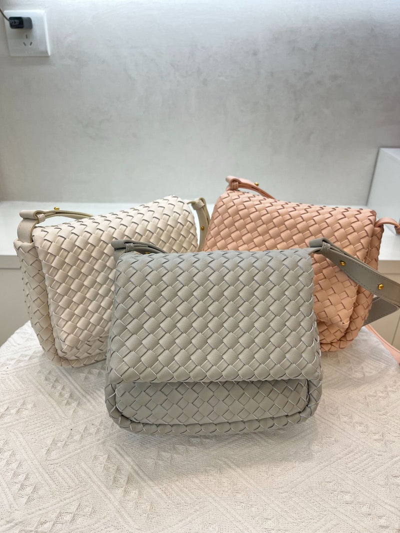 Elegant And Luxurious Trendy Woven Versatile Designer Style Internet-Famous Flip-Top Heavy-Duty Genuine Leather Bag For Simple Commuting - Image 2