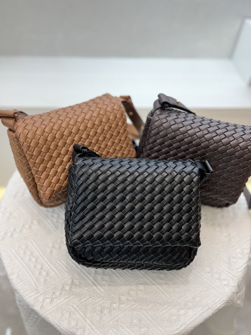 Elegant And Luxurious Trendy Woven Versatile Designer Style Internet-Famous Flip-Top Heavy-Duty Genuine Leather Bag For Simple Commuting - Image 3