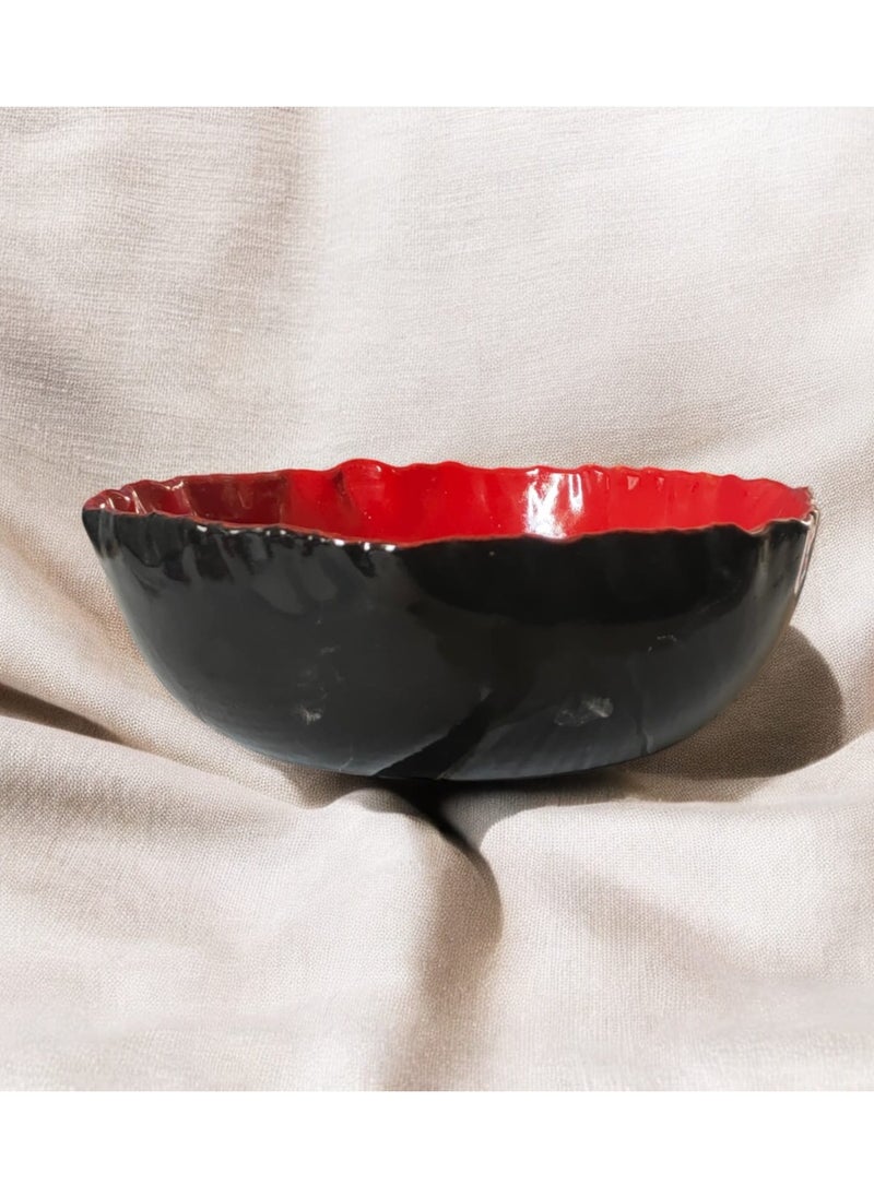 Generic A ceramic and porcelain tray that can withstand direct and indirect heat, from a flame or inside the oven.  - Image 1