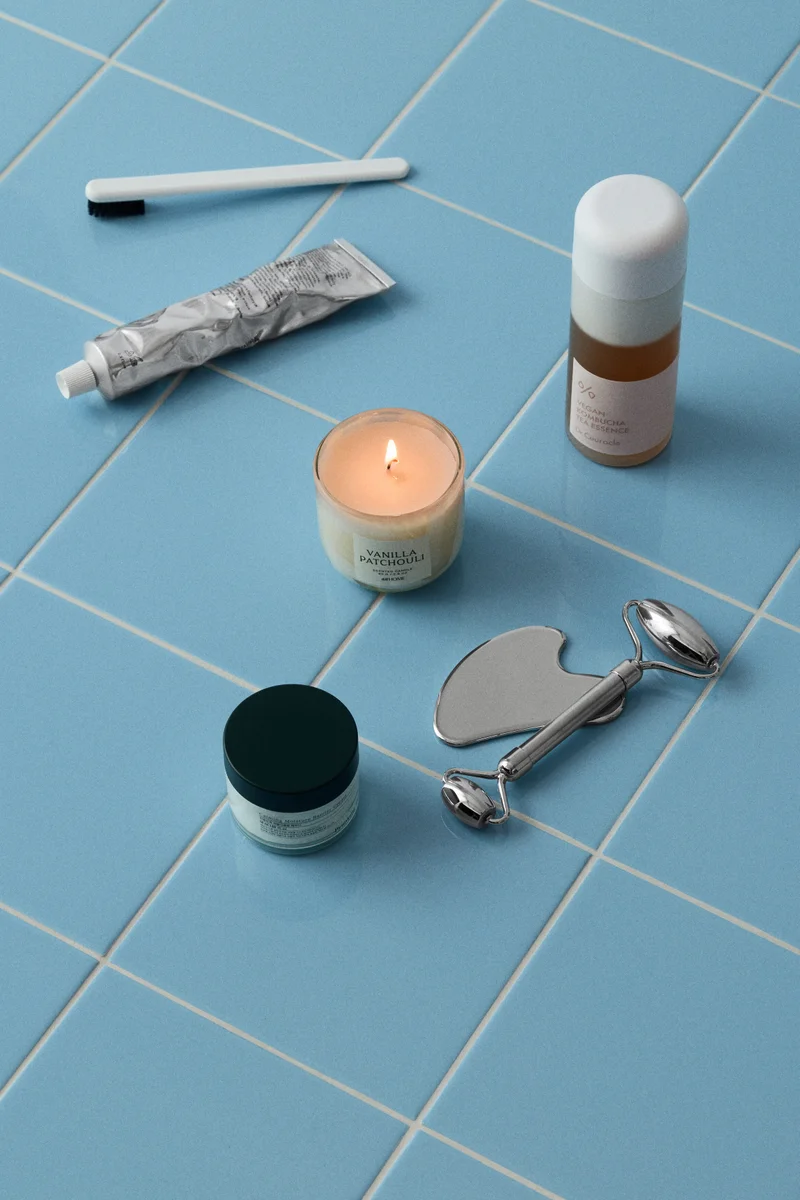 H&M Scented candle in glass holder