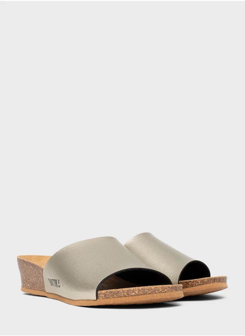 بيتون Ventura One Strap Wedge Sandals