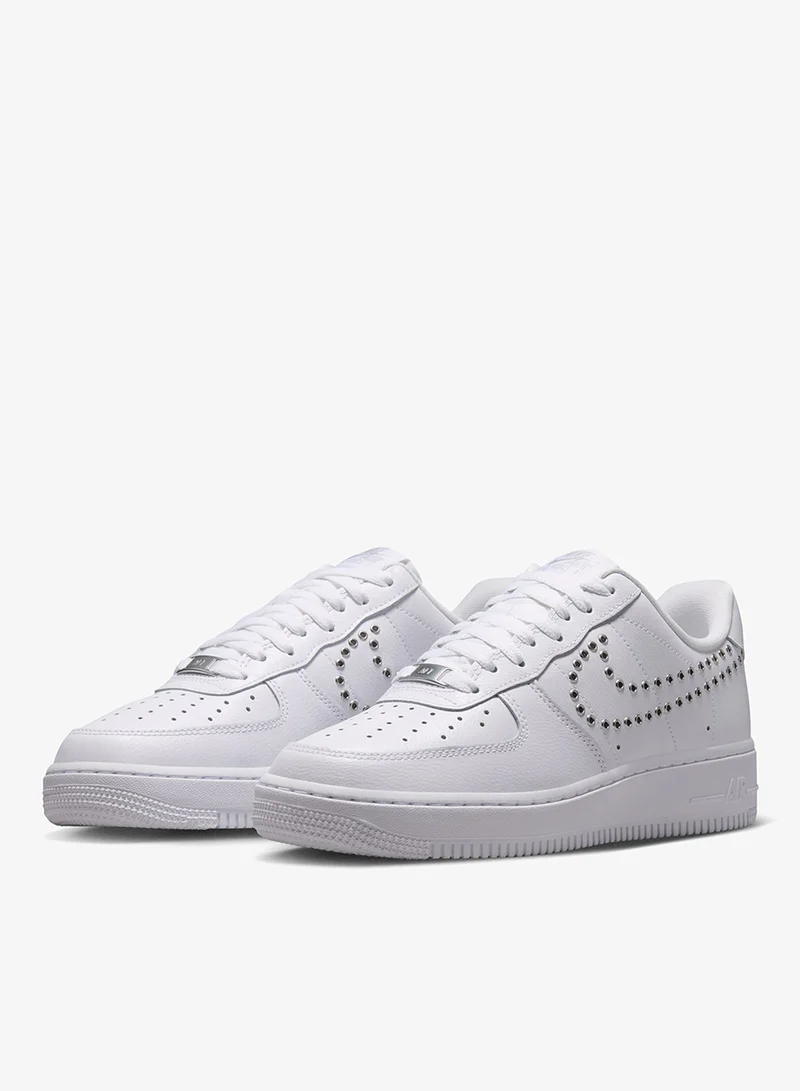 Nike WHITE/MTLC SILVER-WHITE-WHITE-WHITE-MTLC SILVER Air Force 1 '07 Lv8 Xwfw for Women | Best Price UAE