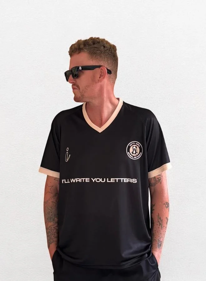 I'LL WRITE YOU LETTERS Baller V neck in Black