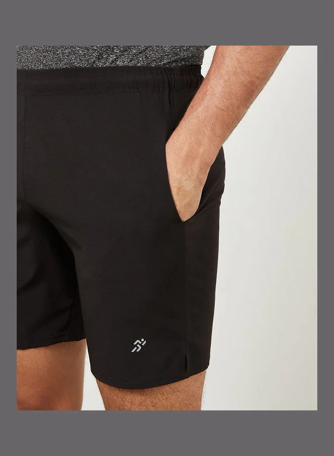Styli Active Solid Compression 7inch Shorts
