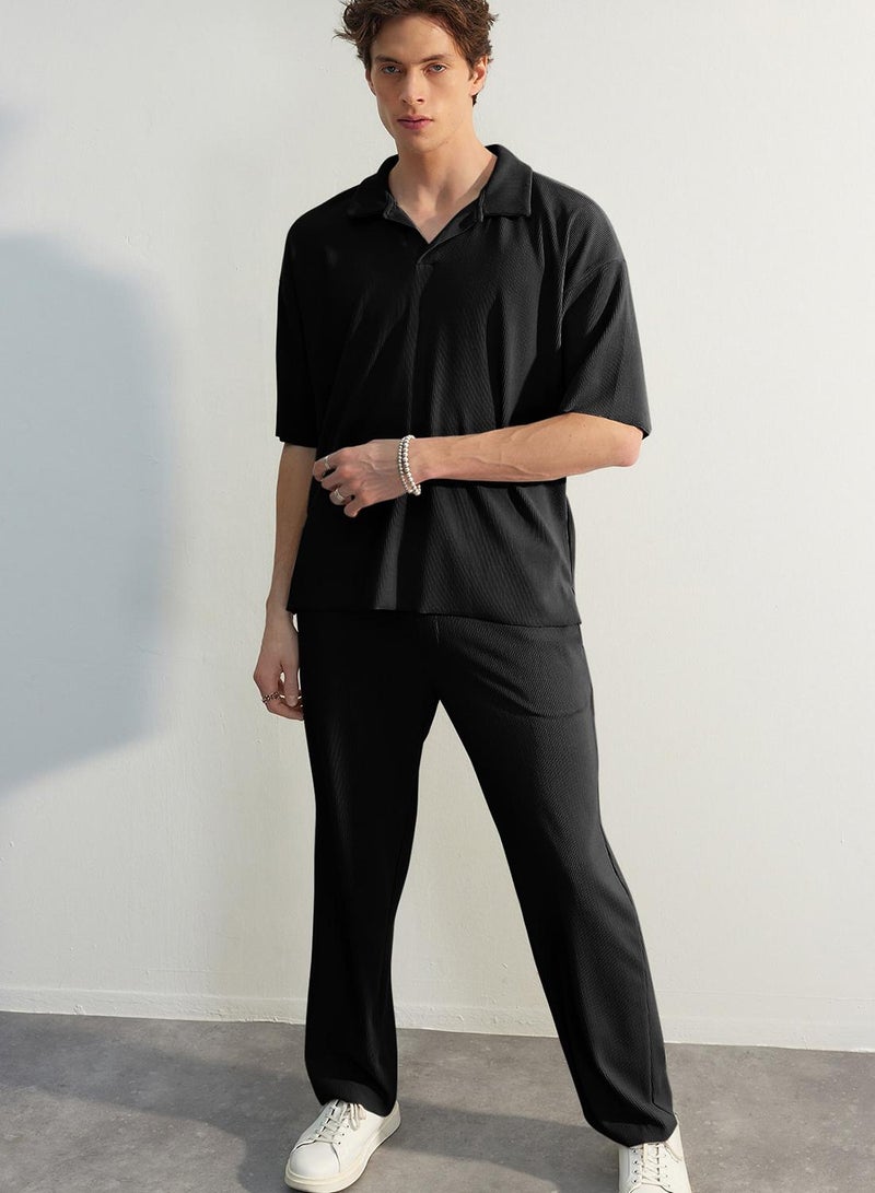 trendyol Black Oversize Textured Wrinkle-Free Ottoman Polo Collar T-Shirt - Image 3