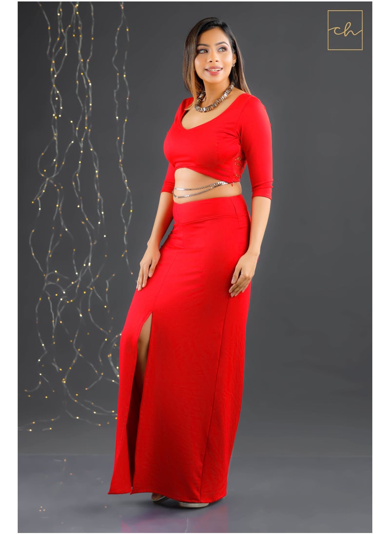 CH Glamstore بلوزة قصيرة من الدانتيل وتنورة طويلة مع شق أمامي في المنتصف  - Image 1