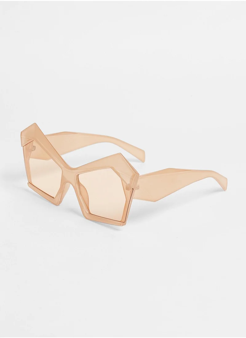 صوص هاوت The Blade Geometric Sunglasses - Saltbox Beige