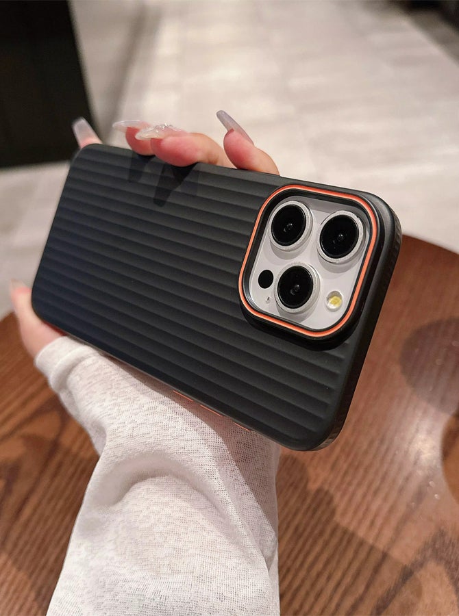 جراب هاتف أيفون فاخر ورفيع للغاية بتصميم مموج غير لامع غير قابل للانزلاق لهاتف iPhone 11 Pro Max، غطاء صلب من البولي كربونات بتصميم مخطط ومموج لهاتف iPhone 11 Pro Max - أسود - Image 2