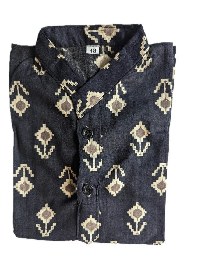 Fressia Fabrics طقم كورتا باجاما قطن تقليدي إثني من فريسيا للأولاد باللون الأسود - Image 2