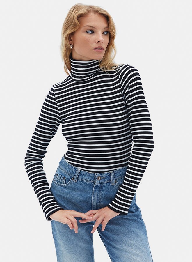 OXXO Ladies Knitted Sweater  - Image 3