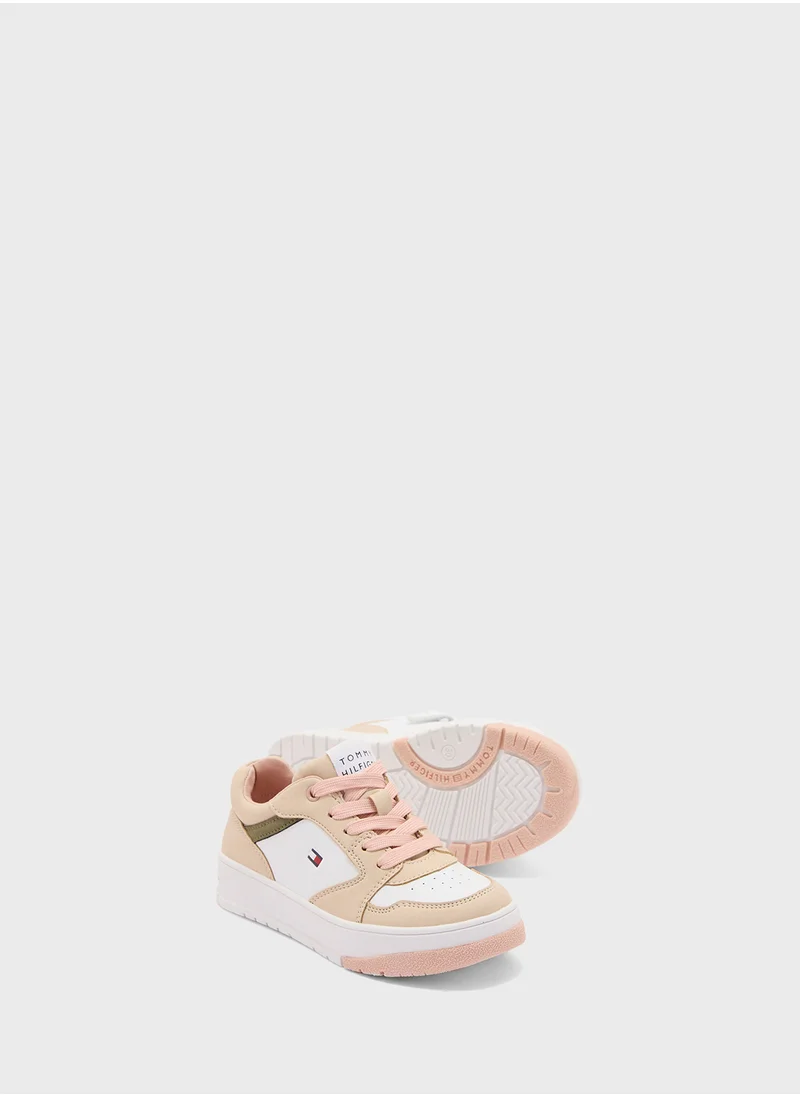 تومي هيلفيغر Kids Low Top Lace Up Sneakers