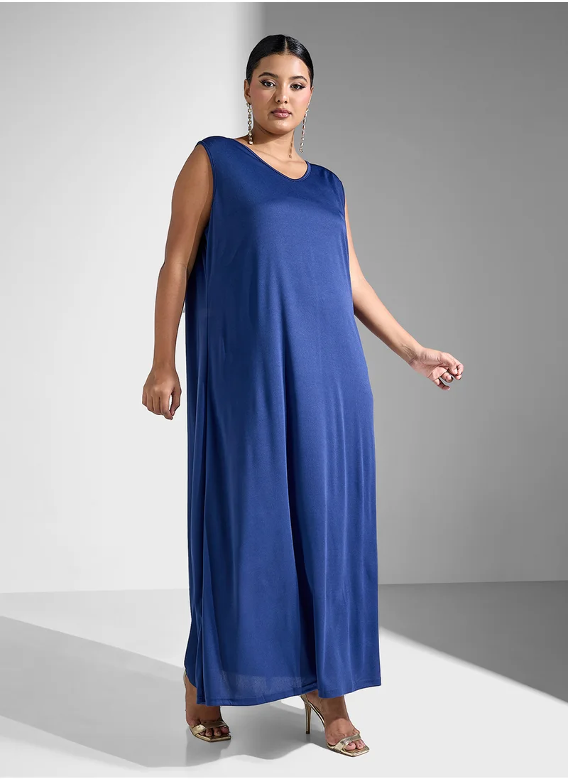 Khizana Plus size embroidered kaftan with sleevless inner
