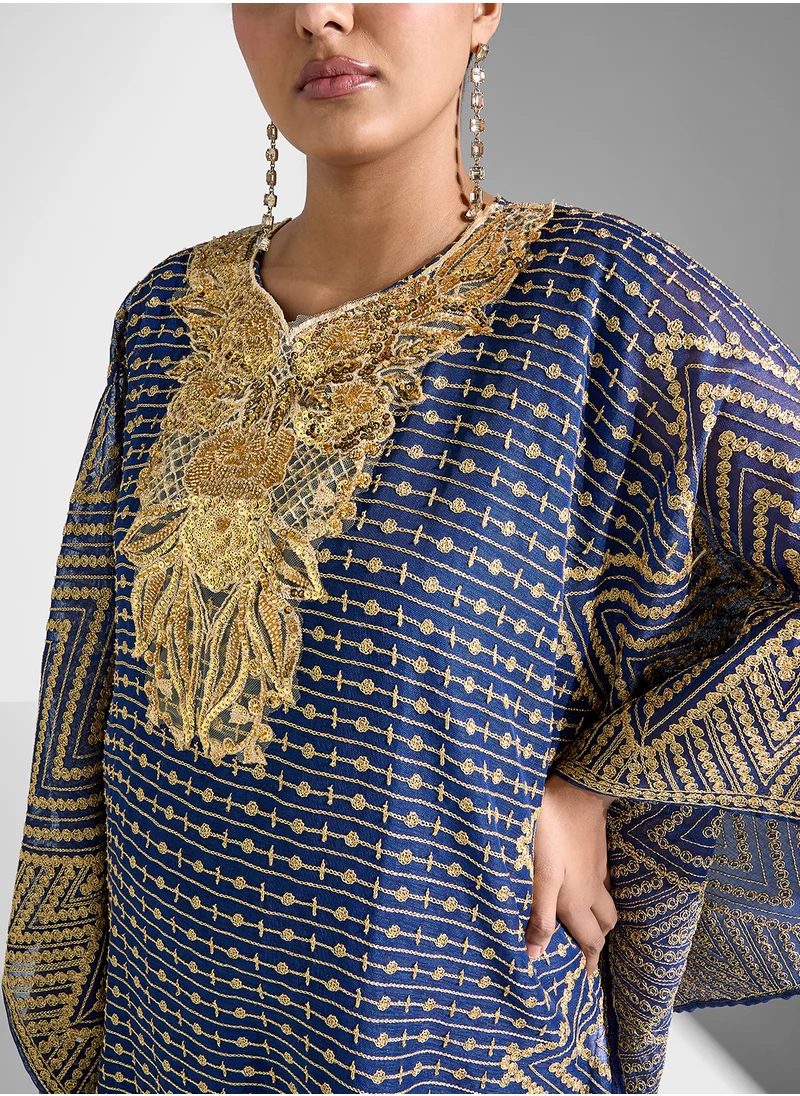 Khizana Plus size embroidered kaftan with sleevless inner